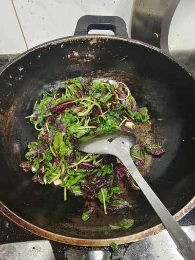 赤アマランサスの炒め方：6