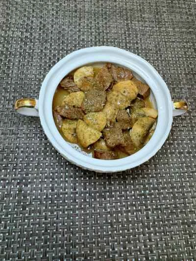 バターマッシュルームと牛肉の角切りのレシピ