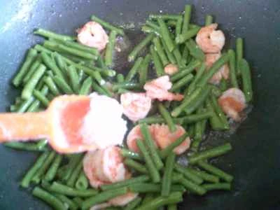 エビとインゲンの炒め物の作り方：12