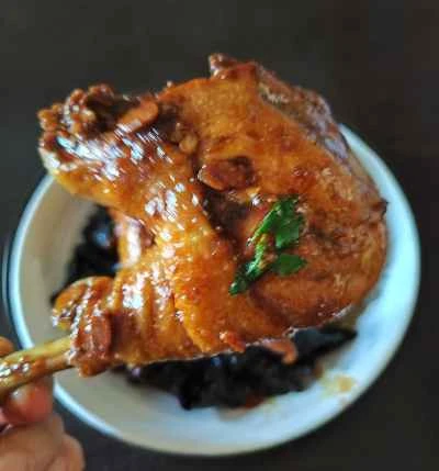 黒キノコを使った鶏肉の煮込みの作り方：8