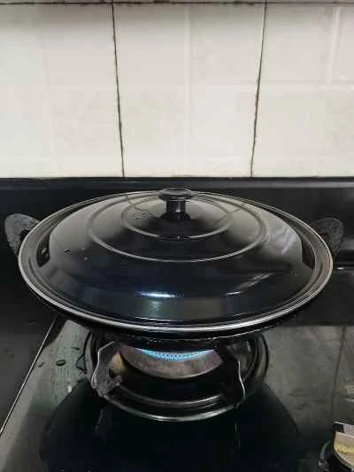 湯通ししたツブ貝の作り方：3