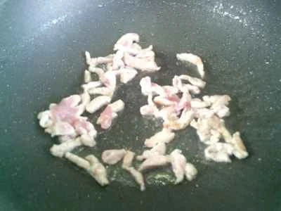 豚肉、豆腐皮、インゲンの炒め物の作り方：4