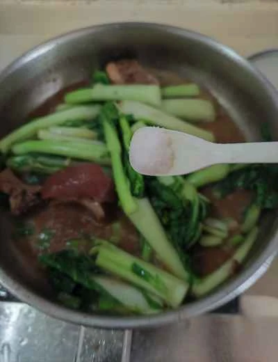 豚足と秋野菜の炒め物の作り方：7