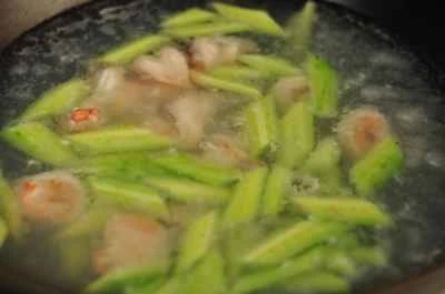 キュウリ、カシューナッツ、エビの作り方：4