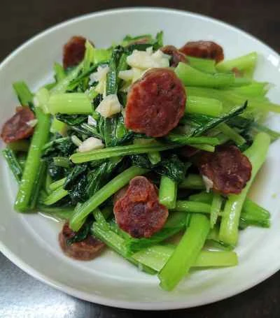 春野菜の芽キャベツと中華ソーセージの炒め物の作り方：8