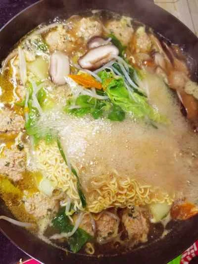 ゆでミートボール、怠け者のレシピ：15ステップ