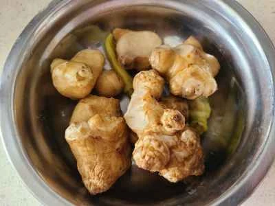 エルサレムアーティチョークとニンジンのサラダを作る手順：1