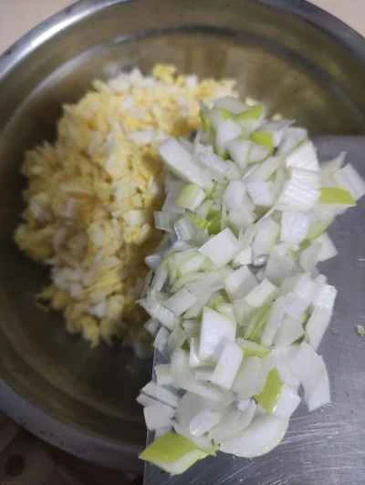 ベビーチンゲン菜とオムレツの作り方：4