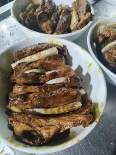 塩漬けカラシナとタロイモを使った豚バラ肉の煮込みの作り方：18