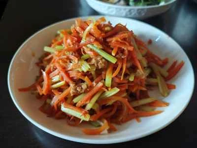 セロリ、ニンジン、ひき肉の炒め物の作り方：7