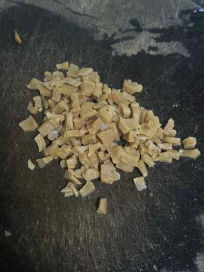 ソース入りライスヌードルロールの作り方：2