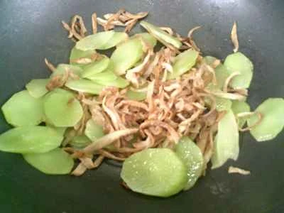 千切りキャベツとレタスの炒め物の作り方：8