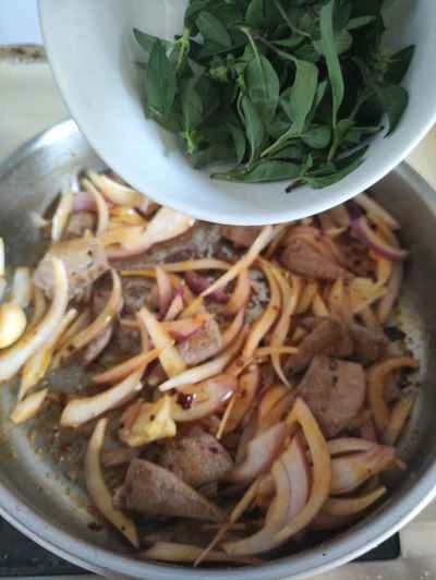 豚レバーと玉ねぎの炒め物の作り方：6