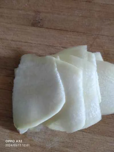 肉入り千切り大根炒めの作り方：2