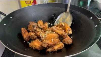 ガーリックバターチキンウィングのレシピ手順：15