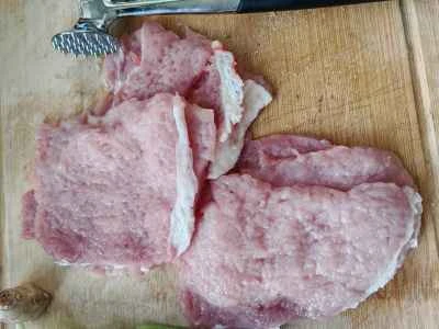 煮込みポークチョップのレシピ手順：2