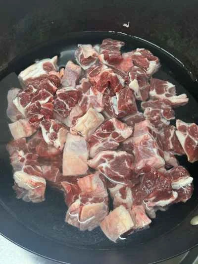 大豆入り牛ブリスケットの煮込みの作り方：4