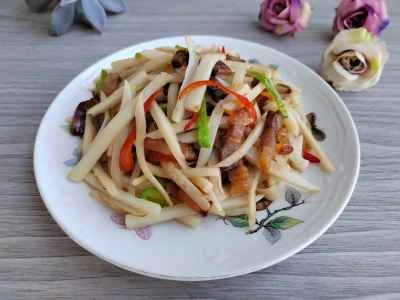 レンコンと豚肉の煮込み炒めのレシピ