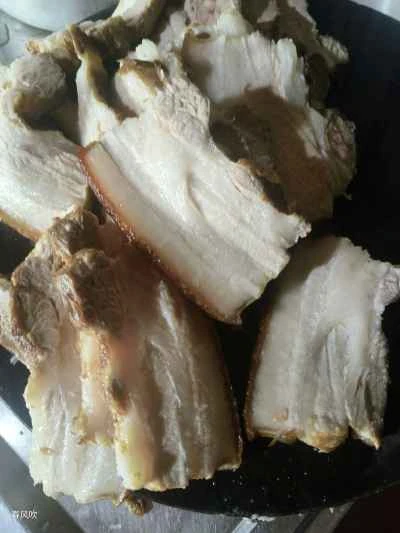 塩漬けカラシナとタロイモを使った豚バラ肉の煮込みの作り方：14