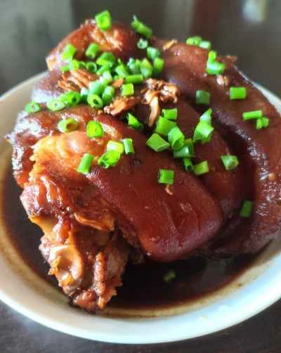 紅茶風味の豚足