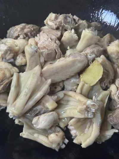 シソの葉で煮込んだ鴨肉の作り方：5