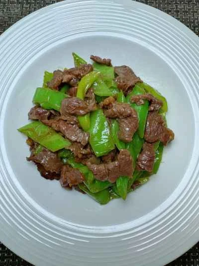 牛肉とピーマンの炒め物の作り方：14