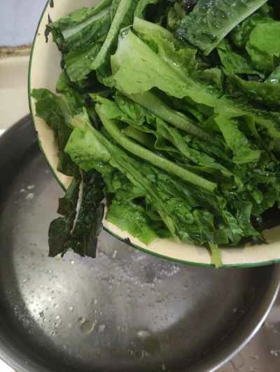 チンゲン菜と混ぜたゴマソースの作り方:3