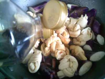 豆腐の結び目とナスの煮込みの作り方：6