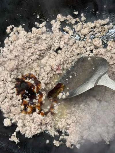 ニンニクの芽と乾燥豆腐、ひき肉の炒め物の作り方：7