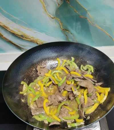 豚レバーとピーマンの炒め物の作り方：8