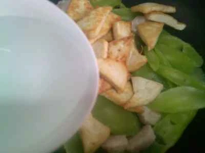 ロブスターテールボール、レタス、豆腐の炒め物の作り方：9