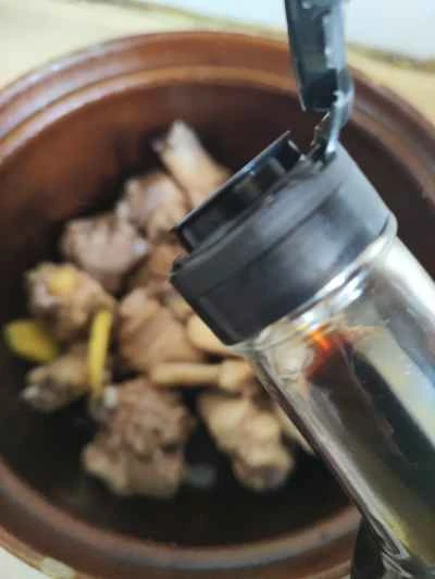 ナマコ入り鶏肉の煮込みの作り方：6