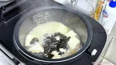 椎茸、豆腐、揚げ豆腐のパフシチューの作り方：5