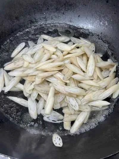 牛肉とレンコンの炒め物の作り方：5