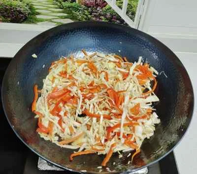 赤唐辛子とキャベツの炒め物の作り方：3