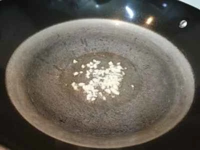 ニンニクとサツマイモの葉の炒め物の作り方:3