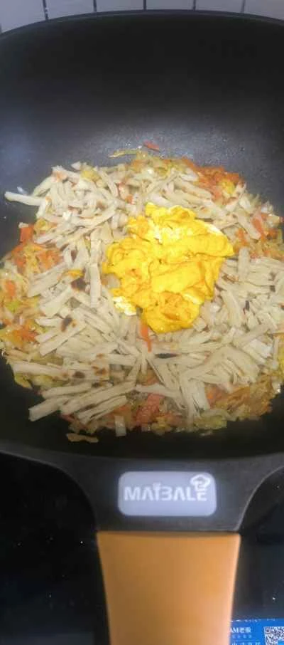 キャベツと卵のパンケーキ炒めの作り方：3