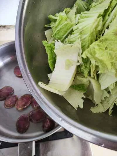 中華ソーセージとキャベツの炒め物の作り方：6