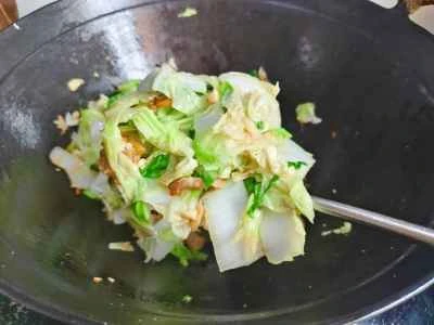 豚肉の皮とキャベツの炒め物の作り方：8