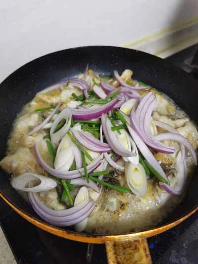 スズキのネギ炒めの作り方：11