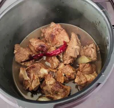 豚スペアリブの煮込みレシピ手順：5