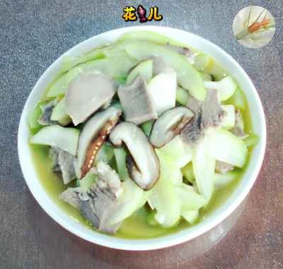 夜咲きキノコと豚タンの炒め物レシピ