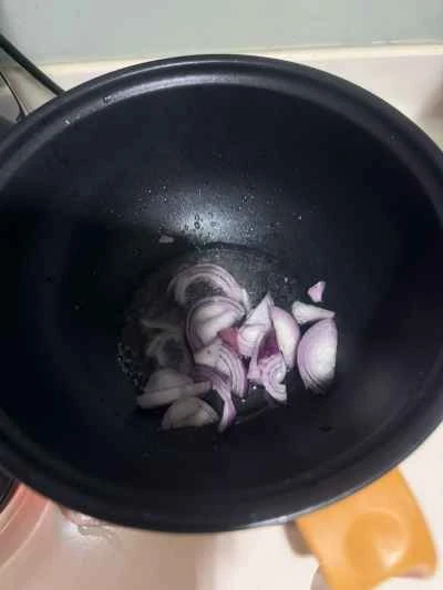 シンプルなカレーチキンのレシピ手順：1