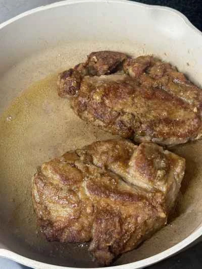 サテソースで炒めた豚バラ肉の作り方：7