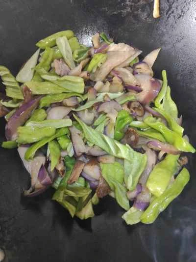 ナスとピーマンの炒め物の作り方：12