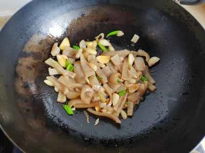 豚皮入りインゲン炒めの作り方：10