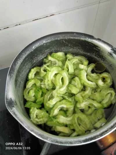 ゴーヤと唐辛子の炒め物の作り方：5