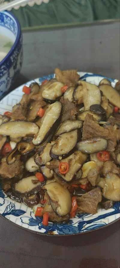 きのこと豚肉の炒め物のレシピ