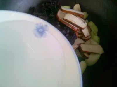 黒キクラゲと乾燥豆腐のヘチマ炒めの作り方：6