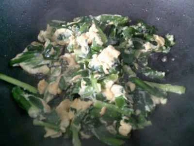 チャイブ入りスクランブルエッグの作り方：7